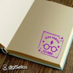selo de livro de óculos harry potter